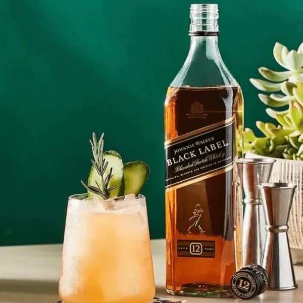 Whisky Escocês Black Label 12 Anos - 1L - Imagem 4